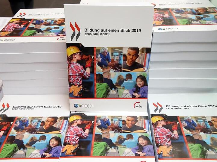Vor der Bundespressekonferenz wird die OECD-Studie "Bildung auf einen Blick 2019" vorgestellt. Foto: Wolfgang Kumm