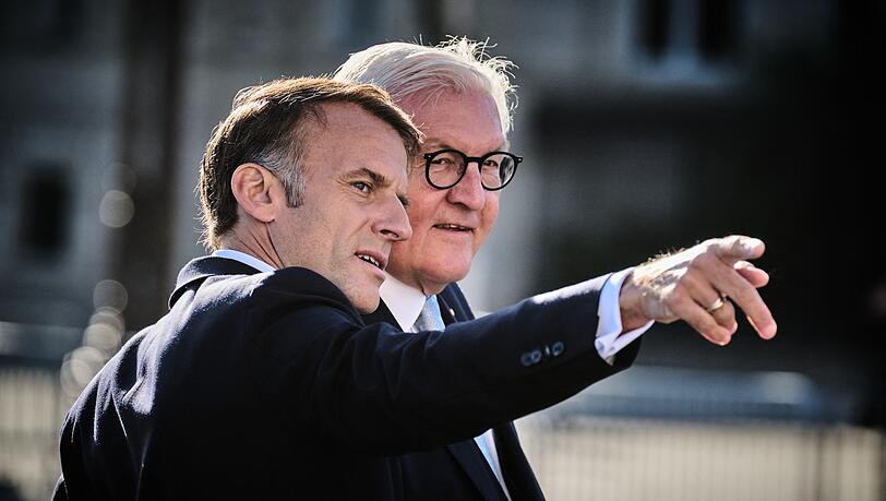 Steinmeier und Macron scheiden beide im kommenden Jahr aus ihren Ämtern. Steinmeier und Macron scheiden beide im kommenden Jahr aus ihren Ämtern.