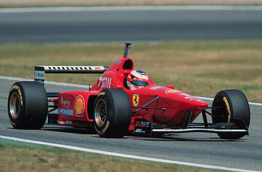 Dann, 1996, der Wechsel zu Ferrari: In diesem Rennstall sollte Schumi noch fünf Weitere Weltmeistertitel holen. Aber bis dahin würde es noch ein paar Jahre dauern.