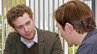 In der ersten Runde eines Bewerbungsgesprächs sollte man Informationen rund um die Tätigkeit sammeln. In der ersten Runde eines Bewerbungsgesprächs sollte man Informationen rund um die Tätigkeit sammeln.