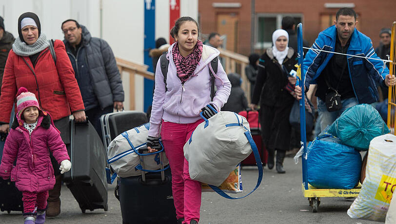 Das Thema "Flüchtlinge" beschäftigt viele Menschen zur Zeit. Das Thema "Flüchtlinge" beschäftigt viele Menschen zur Zeit.