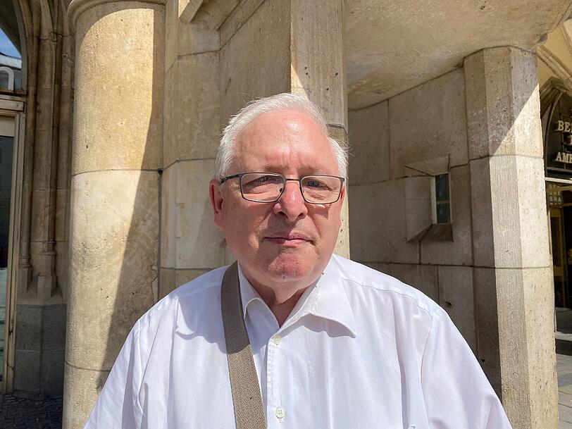 Paul Hennig (77), ehemaliger Physiker.