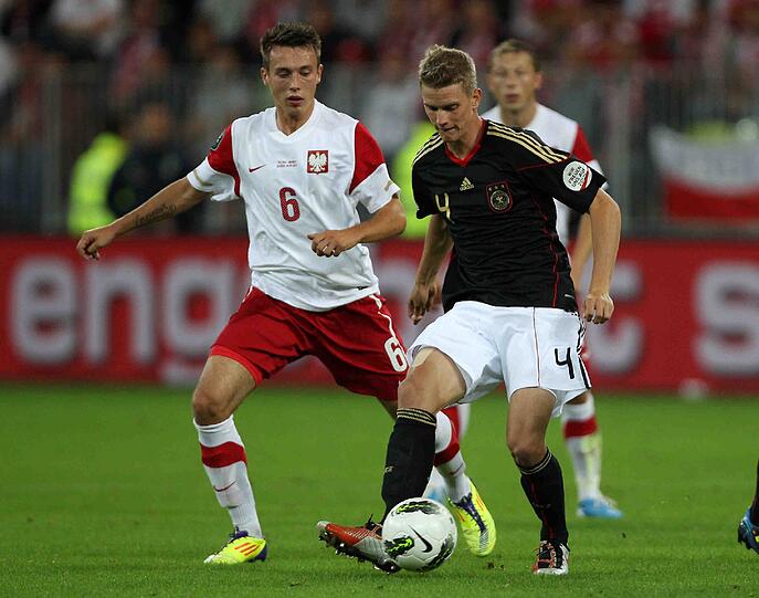 Der zweikampfstarke Lars Bender war ein Lichtblick bei seinem Verein Bayer Leverkusen. Der 23-jährige Mittelfeldspieler hat vier Länderspiele bestritten, aber ist noch torlos.