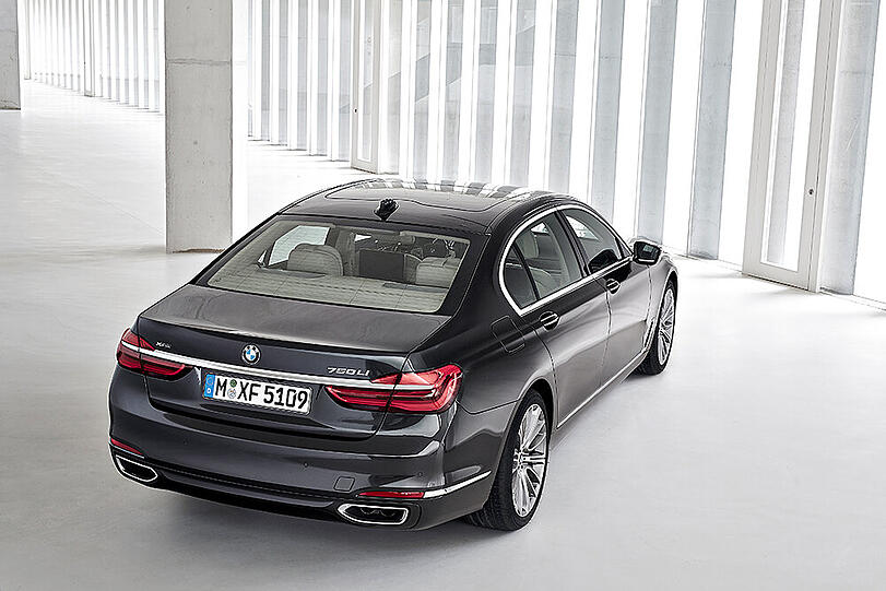 Bilder: So sieht er aus der neue 7er BMW - hier in der Lang-Version mit um 14 Zentimeter verlängertem Radstand.