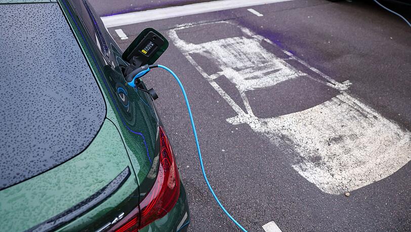 Umfrage: Einige Deutsche haben von neuer E-Auto-Pr&auml;mie bisher nicht geh&ouml;rt. (Symbolbild)