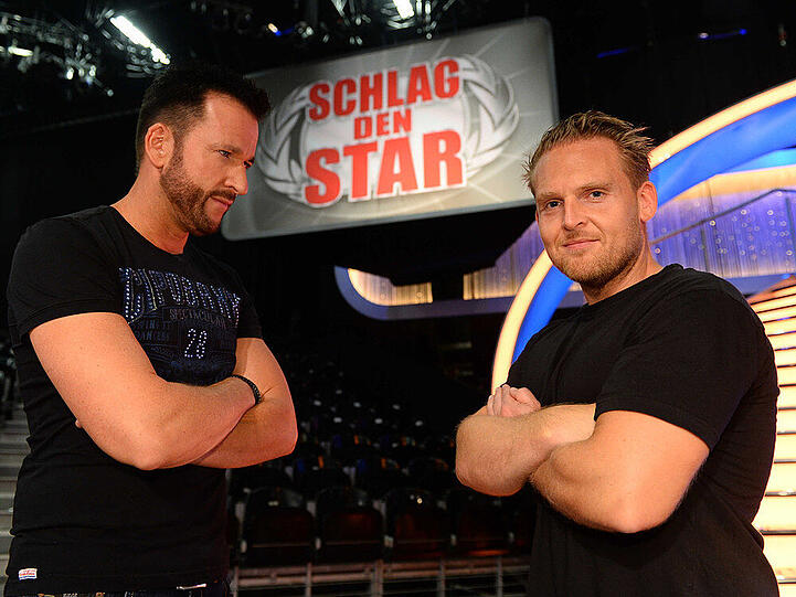 Michael Wendler (l.) und Axel Stein (r.) treffen sich bei "Schlag den Star" zum Duell