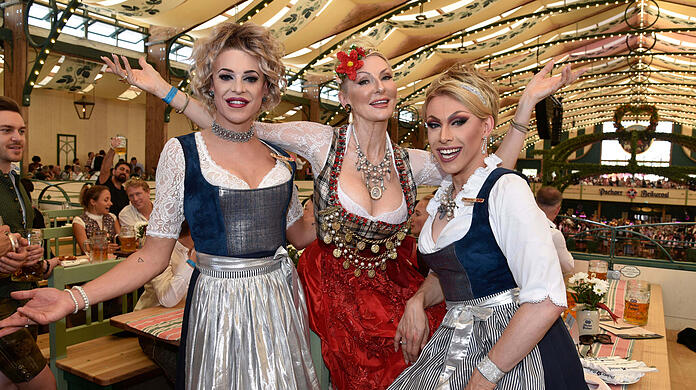 Désirée Nick mit den Dragqueens Tracy Dash, und Dean Deville.