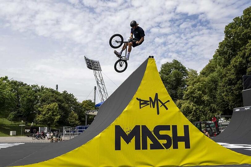 Hoch hinaus geht's beim BMX-Wettbewerb.