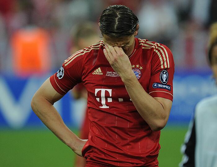 Mario Gomez mit Tränen in den Augen. Die Enttäuschung sitzt tief.