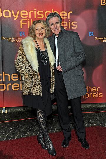 Schauspielerin Michaela May und ihr Mann Bernd Schadewald