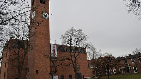 Die Paul-Gerhardt-Kirche in Laim. (Archivbild)