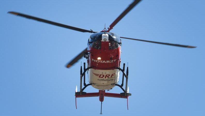 Ein Rettungshubschrauber im Einsatz. Foto: Stefan Sauer/Archiv Ein Rettungshubschrauber im Einsatz. Foto: Stefan Sauer/Archiv