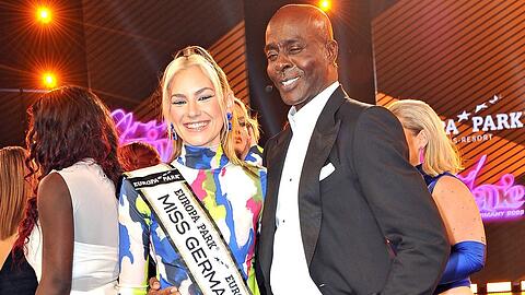 Die neue Miss Germany Kira Geiss an der Seite von Jury-Mitglied Bruce Darnell.