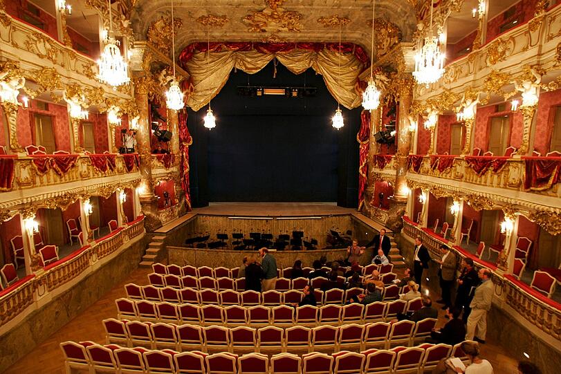 Platz 10: Das Cuvilliesthater in der Münchner Residenz hatte 83.934 Besucher.
