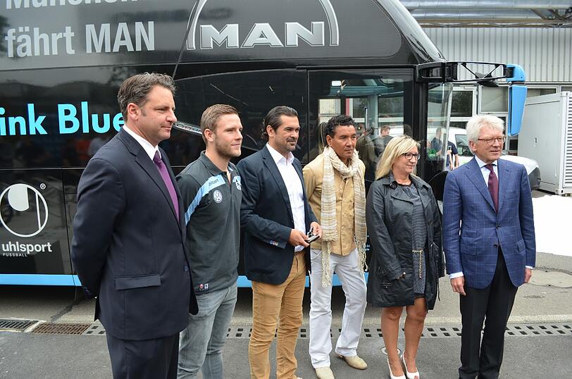 Das ist der neue Teambus für die Löwen.