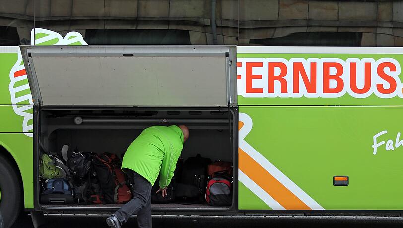 Wenn es nach der Münchner CSU geht, sollen Reisebusse künftig in Fröttmaning parken und nicht mehr in der Münchner Innenstadt. (Symbolbild) Wenn es nach der Münchner CSU geht, sollen Reisebusse künftig in Fröttmaning parken und nicht mehr in der Münchner Innenstadt. (Symbolbild)