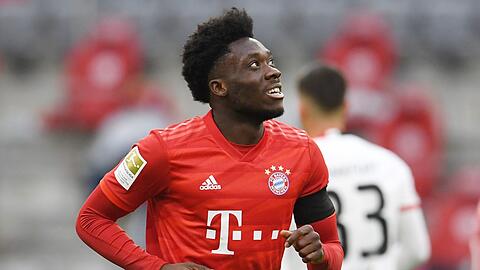 Alphonso Davies ist die Entdeckung der Saison beim FC Bayern.