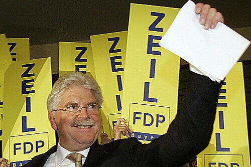 FDP-Spitzenkandidat Martin Zeil würde künftig gerne mitregieren im Freistaat.