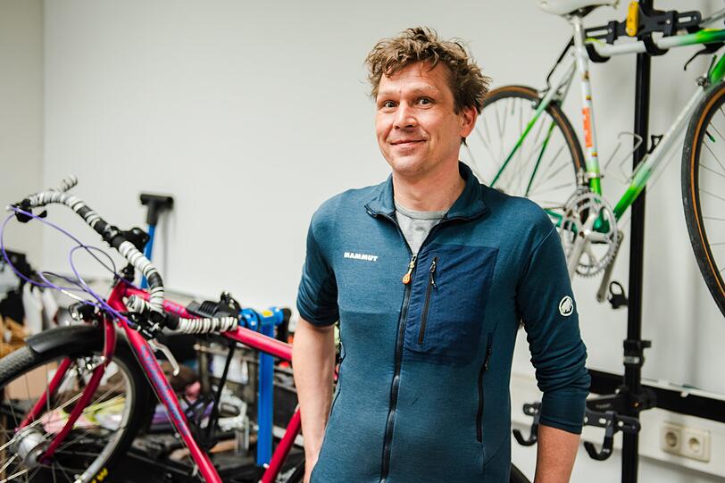 Martin Laschewski ist leidenschaftlicher Schrauber und gibt sein Wissen gern weiter.