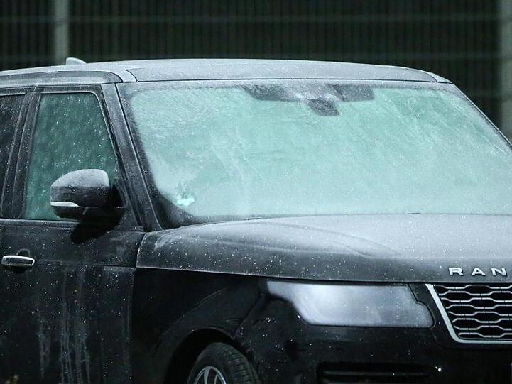 Kratzen ist angesagt - die neue Woche beginnt mit Frost, Schnee und Regen.