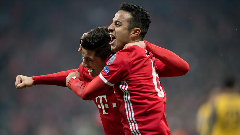 Steuerten beim 5:1 im Hinspiel gegen Arsenal drei Treffer bei: Robert Lewandowski (links, ein Tor) und Thiago, der zweimal traf.