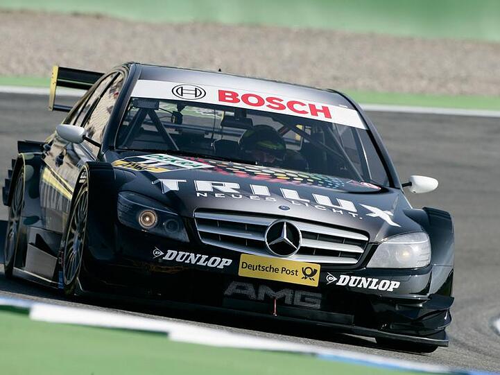 Letzte Saison fuhr Ralf Schumacher in der DTM für Mercedes. Niki Lauda fordert jetzt, dass der Formel-1-Superstar Lewis Hamilton nebenher ebenfalls in die Serie einsteigt.
