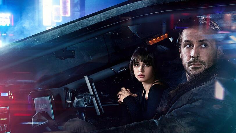 Meine Freundin, das Hologramm: Die Beziehung zwischen K (Ryan Gosling) und Joi (Ana de Armas) ist ... speziell.
