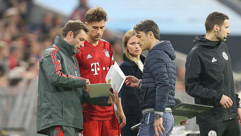 LEON GORETZKA, Note 3: Kam in der Schlussphase rein und verhalf Martinez so zu dessen Szenenapplaus. Trat nicht mehr entscheidend in Aktion.