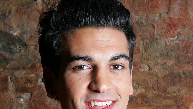 Schauspieler Elyas M'Barek im Jahr 2006. Das sympathische L&auml;cheln blieb, die Z&auml;hne sind mittlerweile aber gerichtet.