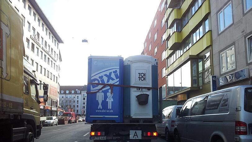 Ob der Eimer leer ist?
