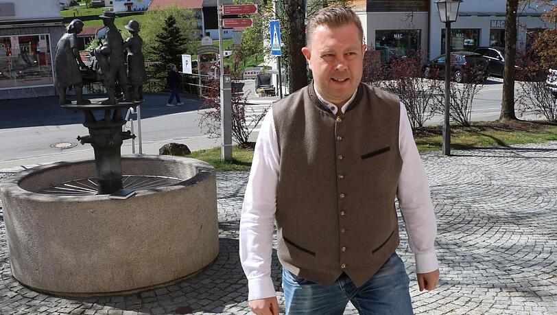Seit Kurzem ist er wieder im Dienst: SPD-Politiker Michael Adam, Bürgermeister von Bodenmais. Seit Kurzem ist er wieder im Dienst: SPD-Politiker Michael Adam, Bürgermeister von Bodenmais.