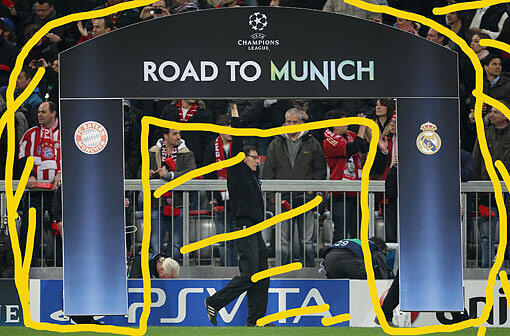 Hier wollen sie am Mittwochabend durch: Der FC Bayern will im Spiel bei Real Madrid das Ticket für das Finale in der Champions League lösen. Es findet in München statt.