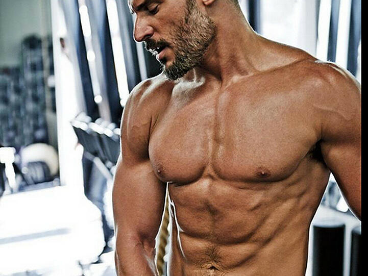 Auch Joe Manganiello (38) wird in der Fortsetzung noch einmal als Stripper zu sehen sein. Der "True Blood"-Star gehört ohne Zweifel zu den durchtrainiertesten Stars in Hollywood. Vor Kurzem veröffentlichte er sein eigenes Fitness-Buch.