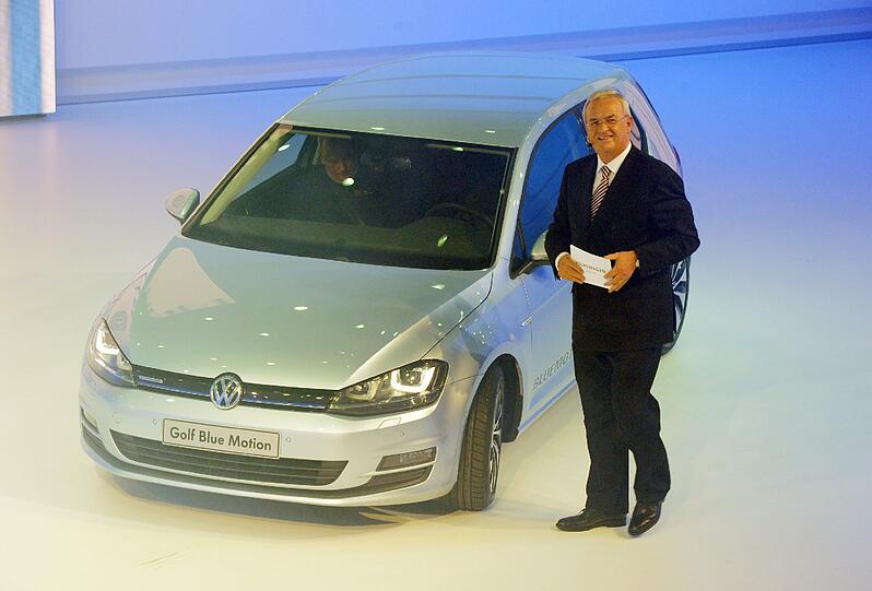 VW-Chef Martin Winterkorn präsentiert den Spar-Golf.