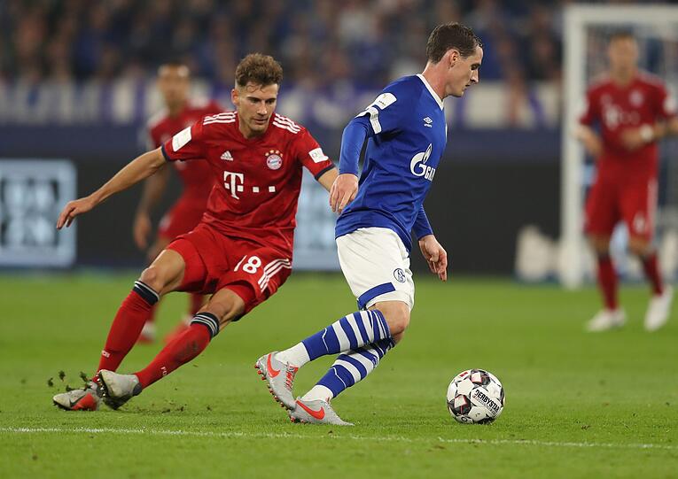 LEON GORETZKA, NOTE 3: Keine Pfiffe gegen den Ex-Schalker. Beim ersten Gastspiel nach fünf Jahren im königsblauen Trikot. Spielte einen engagierten, laufstarken Achter im halblinken Mittelfeld, jedoch ohne den zuletzt gezeigten Zug zum Tor.