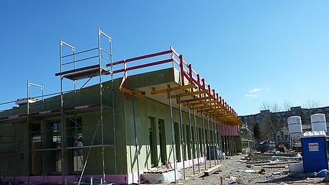 Inzwischen ist der Neubau schon fast fertig.