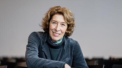 Adele Neuhauser, bekannt aus dem Wiener "Tatort", sieht Filmschaffende in der Pflicht, Sehgewohnheiten und Gewohnheiten, rein gesellschaftlich, zu hinterfragen, wie sie der dpa erz&auml;hlte. (Archivbild)