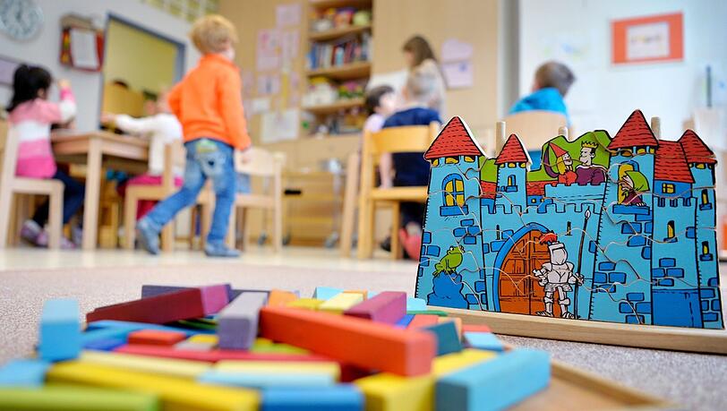 Insgesamt 16 Kindergärten und Tagesstätten sind von den Nazi-Drohbriefen betroffen. Insgesamt 16 Kindergärten und Tagesstätten sind von den Nazi-Drohbriefen betroffen.