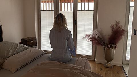 Lisa Nell (Name geändert) traf sich mit ihrem "Leo" in Hotels in München und bei ihr zu Hause.