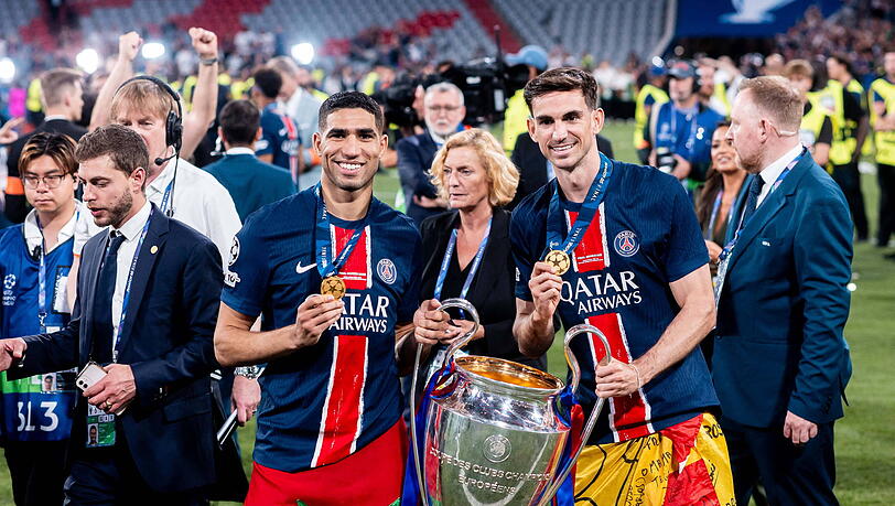 "Er verdient es wie kein anderer", sagt Achraf Hakimi über Enrique. "Er verdient es wie kein anderer", sagt Achraf Hakimi über Enrique.