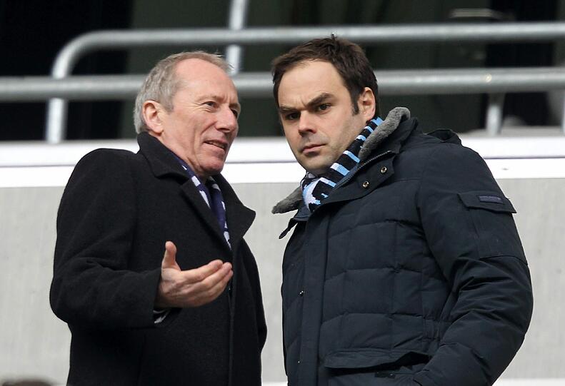 Waren nicht in Köln mit dabei: Löwen-Geschäftsführer Robert Schäfer (rechts), hier im Gespräch mit Noch-Präsident Hep Monatzeder.