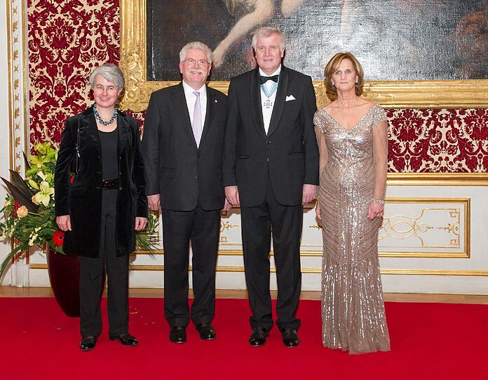 Horst Seehofer und Karin mit Martin Zeil (FDP) und seiner Frau Barbara