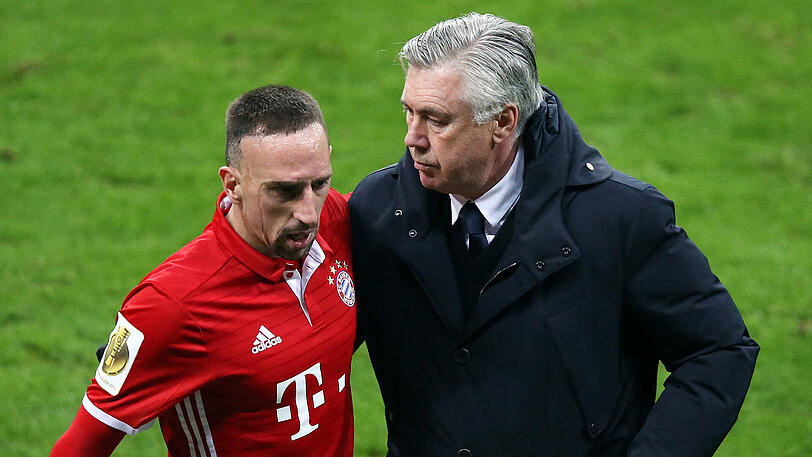 "Ribéry hat es sehr gut gemacht. Ich freue mich für ihn. Er ist fit und hat über 60 Minuten ohne Probleme spielen können", zeigte sich Carlo Ancelotti zufrieden mit dem Comeback seines Flügelstürmers.