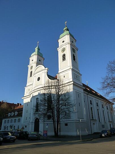 Die St. Franziskus Kirche in der Hans-Mielich-Straße 14.