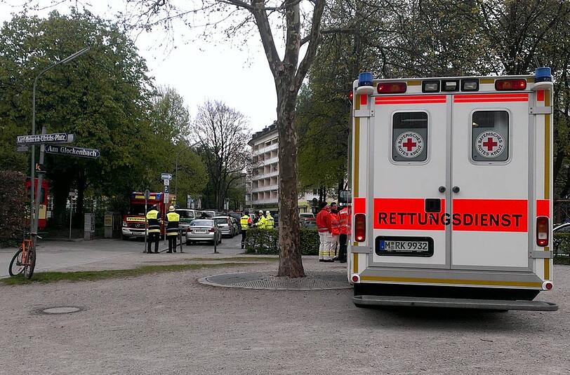 Einsatz der Rettungskräfte im Glockenbachviertel.