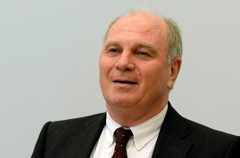 Nicht freiwillig, sondern auf anraten der Staatskanzlei gab Hoeneß den Verdienstorden zurück.