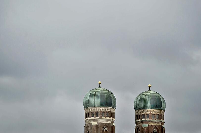 Wahrscheinlicher ist, dass es regnet.