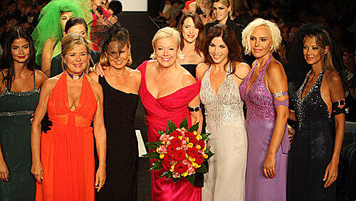 Schicke Damen: Shermine Sharivar, Jutta Speidel, Sybille Beckenbauer, Designerin Susanne Wiebe, Alexandra Polzin, Natascha Ochsenknecht und Sandy Meyer-Wölden. Schicke Damen: Shermine Sharivar, Jutta Speidel, Sybille Beckenbauer, Designerin Susanne Wiebe, Alexandra Polzin, Natascha Ochsenknecht und Sandy Meyer-Wölden.