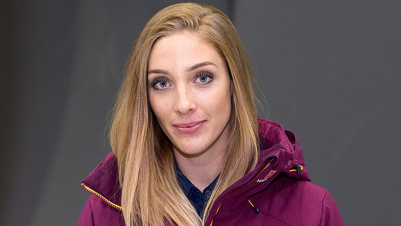 Snowboard-Star Isabella Laböck hört auf. Im April beginnt zunächst ihre Praktikumszeit bei der Bundespolizei. Ein Bilder-Streifzug durch ihre Karriere. 2016...