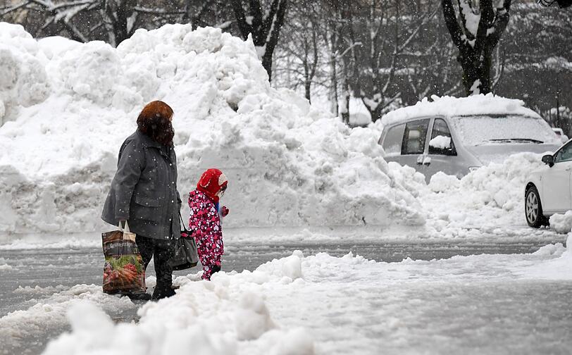 Nicht nur in den Landkreisen südlich von München türmte sich der Schnee.
